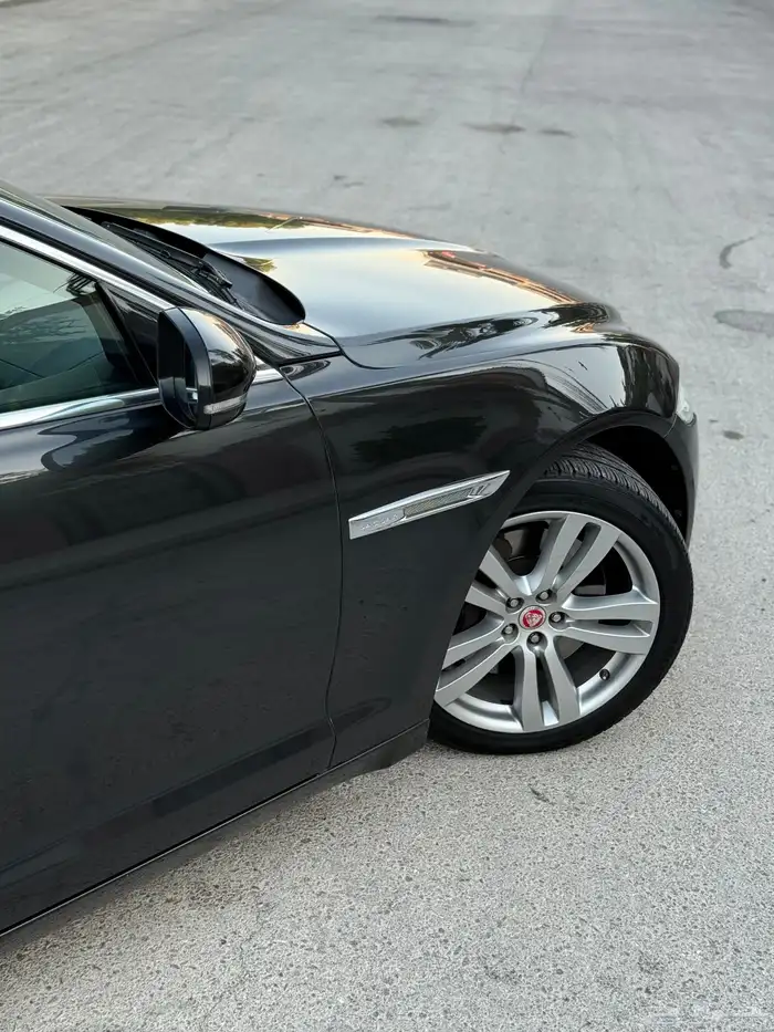 JAGUAR XJ L 2015 40