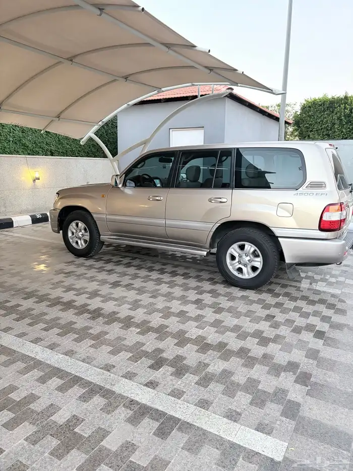 جيب GXR موديل 2005 نظيف 4