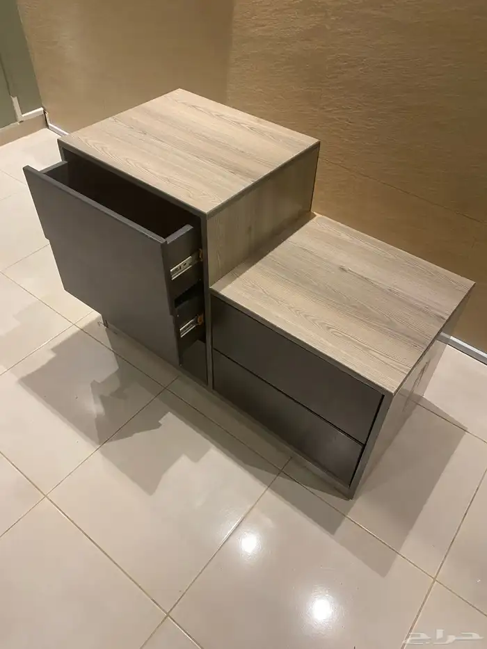 تسريحة او كمدينه طاولة 1