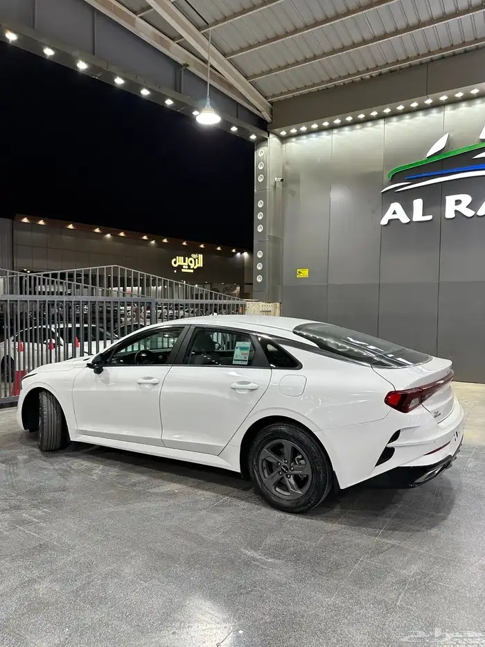 كيا K5 2022 لؤلؤي محرك كبير 2.5 لدى معرض(عبيد الرشيدي) 5
