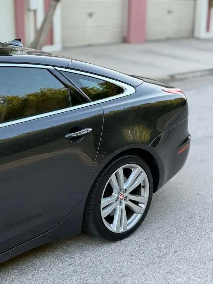 JAGUAR XJ L 2015 12