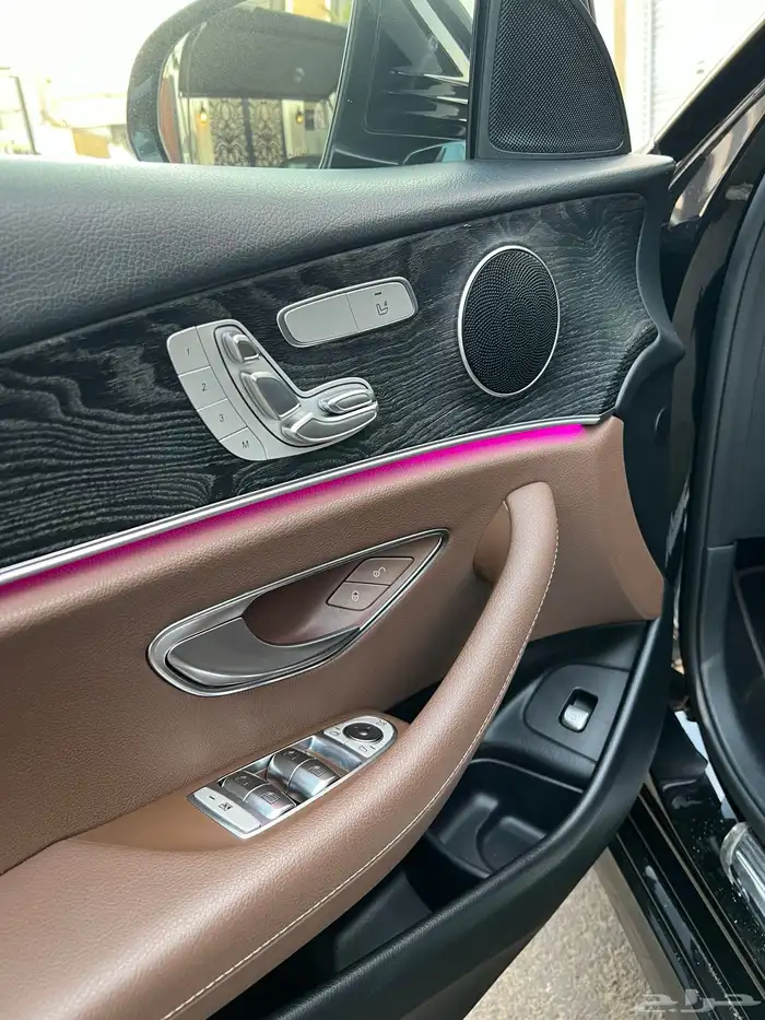 مرسيدس E300 نظيف 2018 17