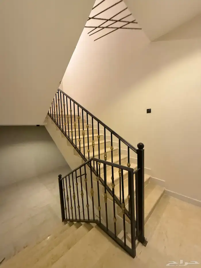 دور للبيع حي الشروق بالمربع الذهبي يمين فاخر شغل شخصي 18