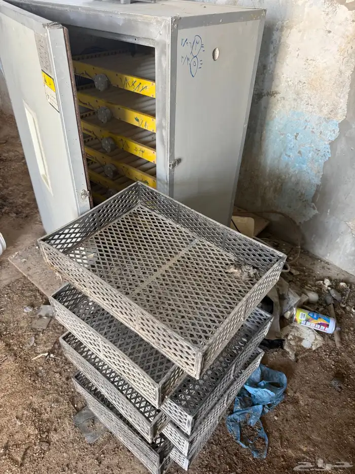 فقاسه اتوماتيكي عون المربي حجم 500 للتواصل جوال 0