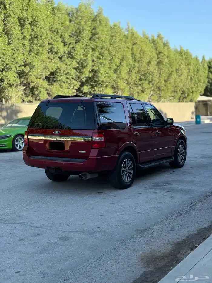 Ford Expedition XLT 2016 3