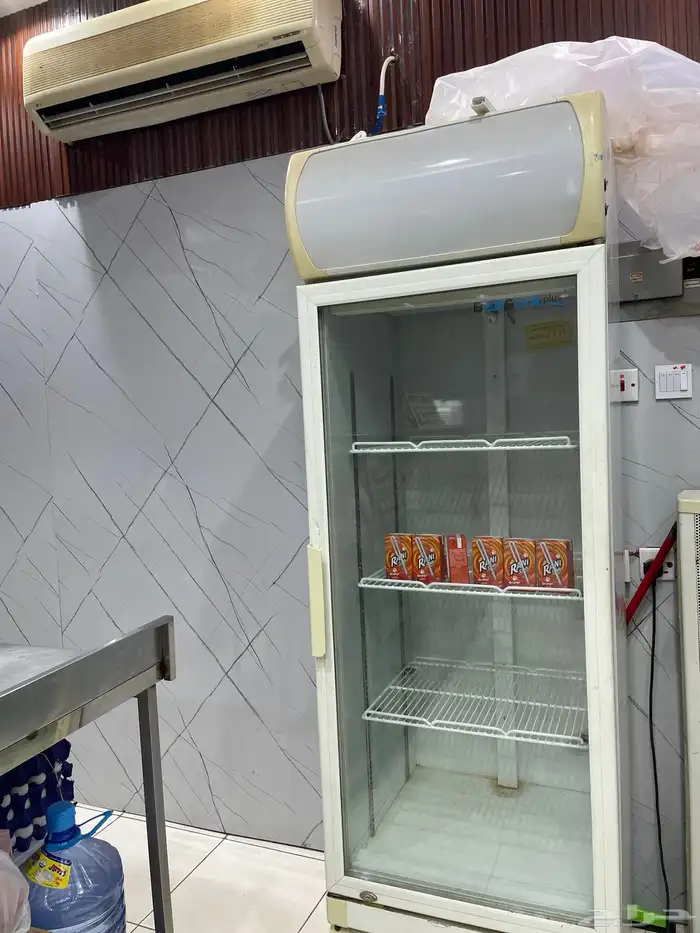 مطعم للتقبيل 4