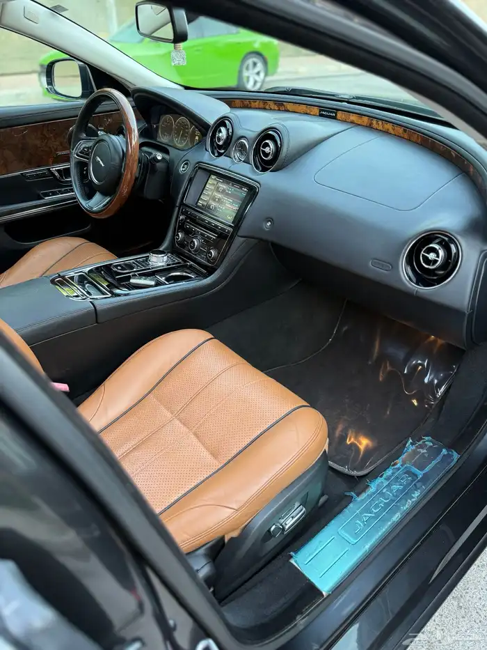 JAGUAR XJ L 2015 24