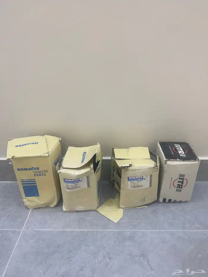 فلتر زيت حقة معدات كبيره جديده أصلي 0