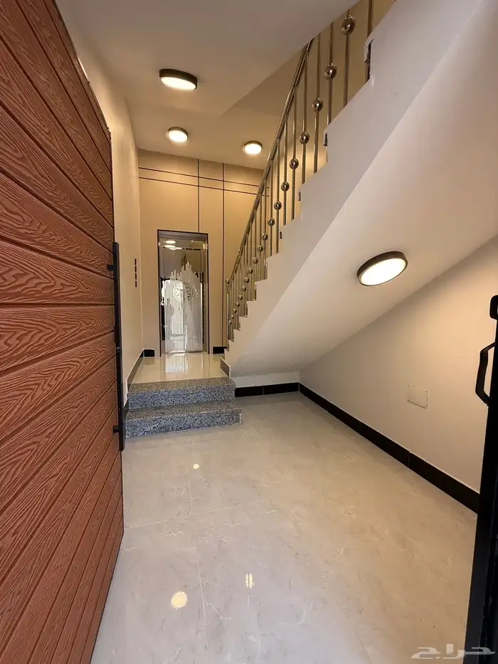 للبيع روف علوي بملحق تشطيب VIP ف احد رفيده حي النزهه ب600الف 2