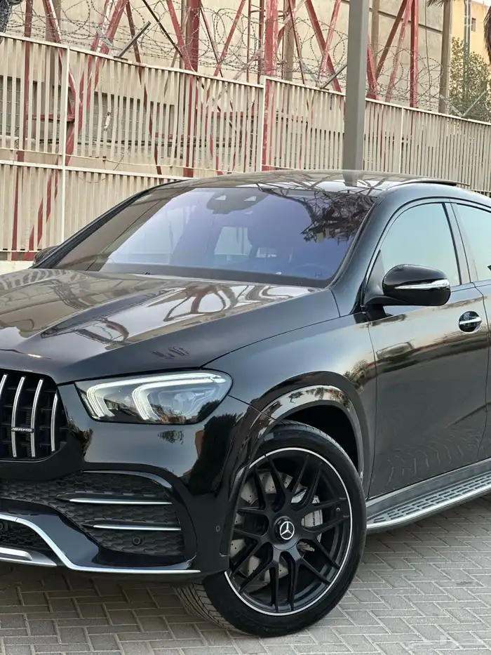 للبيع مرسيدس GLE53 موديل 2022 نايت بكج 12