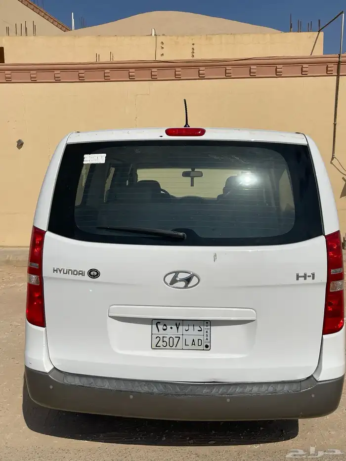 هيونداي H1 للبيع ابيض 1