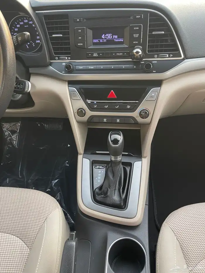 هونداي- إلنترا-2017- استاندر-بنزين- محرك-1600-سي سي 31