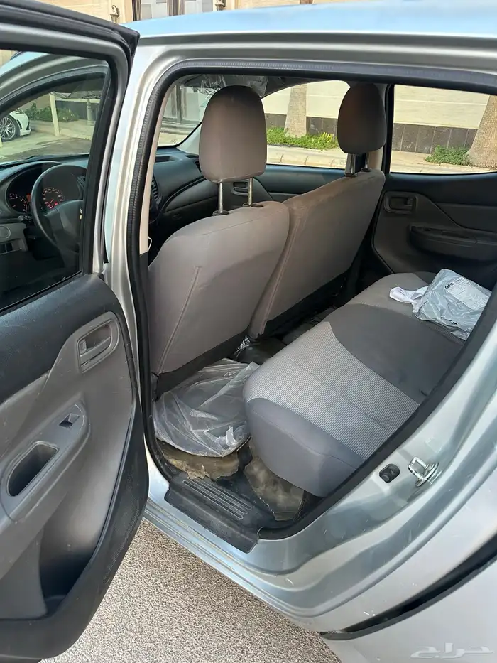 مستبيشي L200 بنزين 14