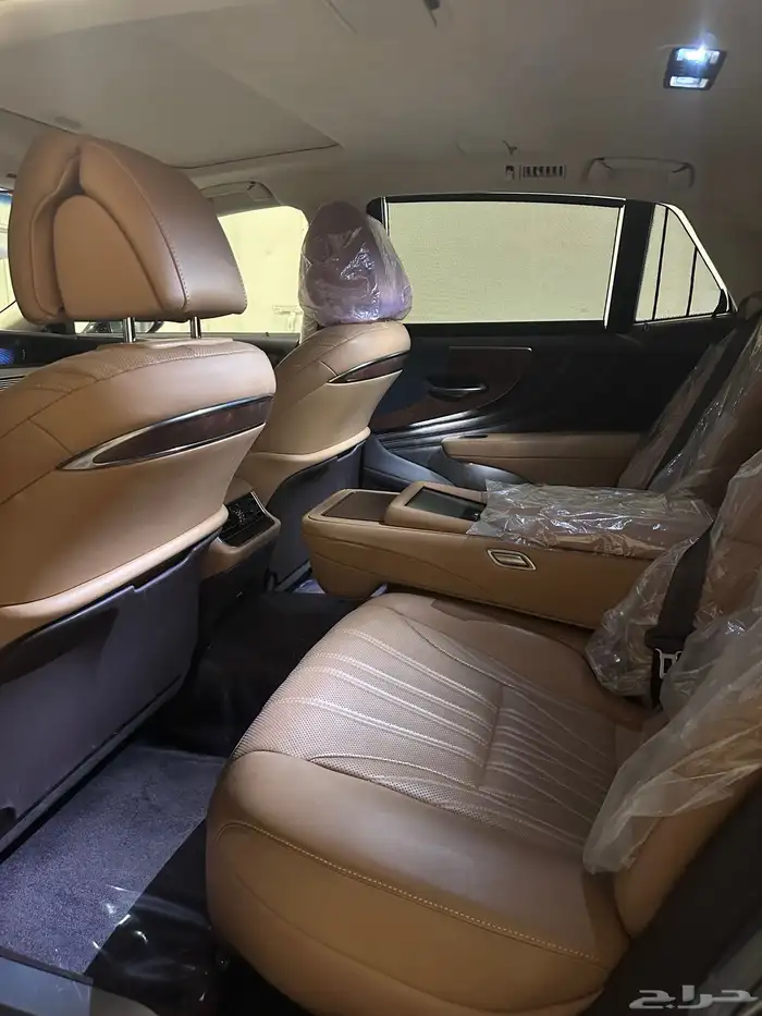 لكزس LS350 9