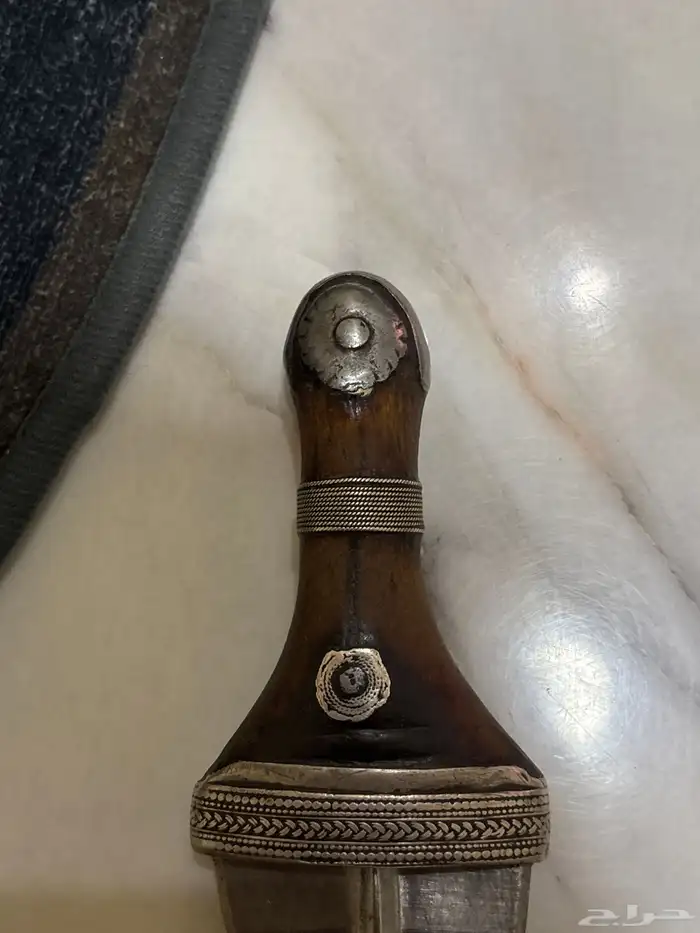 جنبيه زراف لبيع ولك احقيه الفحص وين ما تبغاء 0