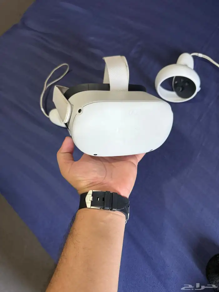 للبيع  نظارة VR Meta Quest 2 (نظيفة جدا ) 3