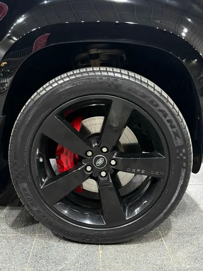 ديفندر 2020 فئة HSE V6 لدى معرض(عبيد الرشيدي) 26