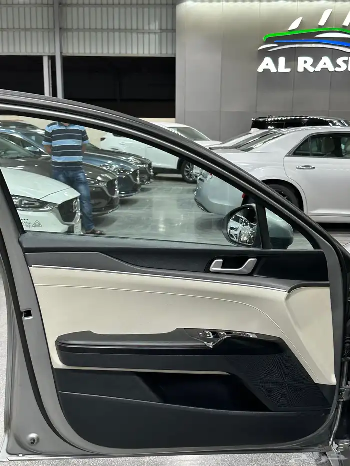 كيا K5 تيتانيوم 2022 محرك 2.5 لدى معرض(عبيد الرشيدي) 31