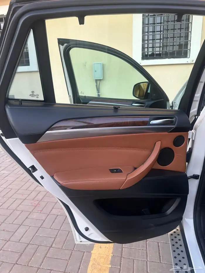 بي ام دبليو x6 18