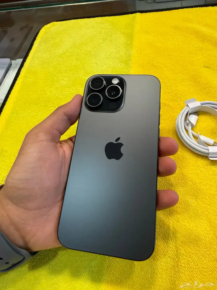 آيفون 16 برو ماكس بطارية 100  256 قيقاء عدد الدورات 17 3