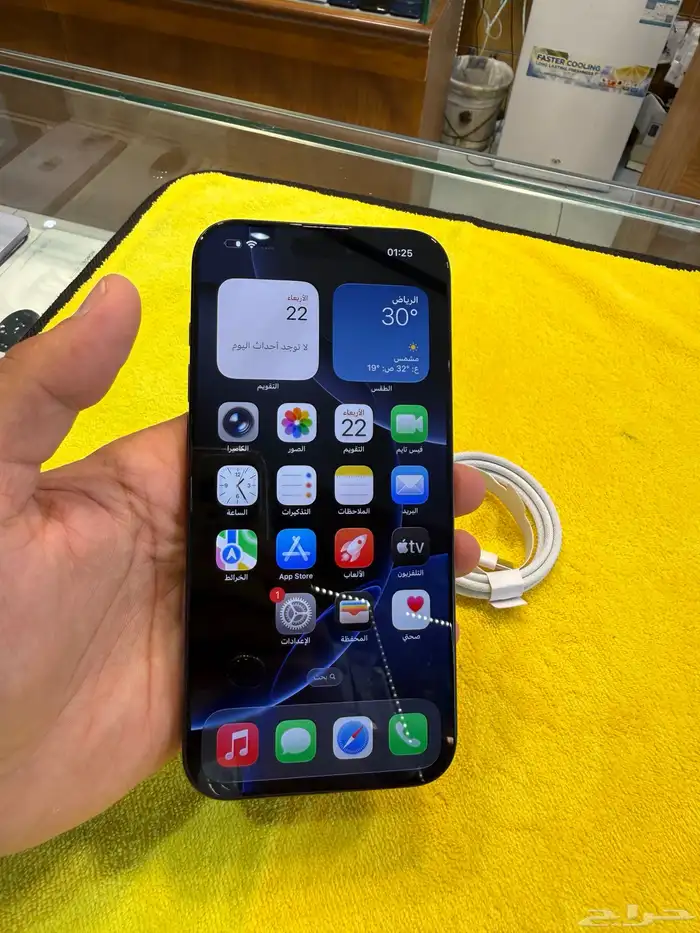 آيفون 16 برو ماكس بطارية 100  256 قيقاء عدد الدورات 17 10