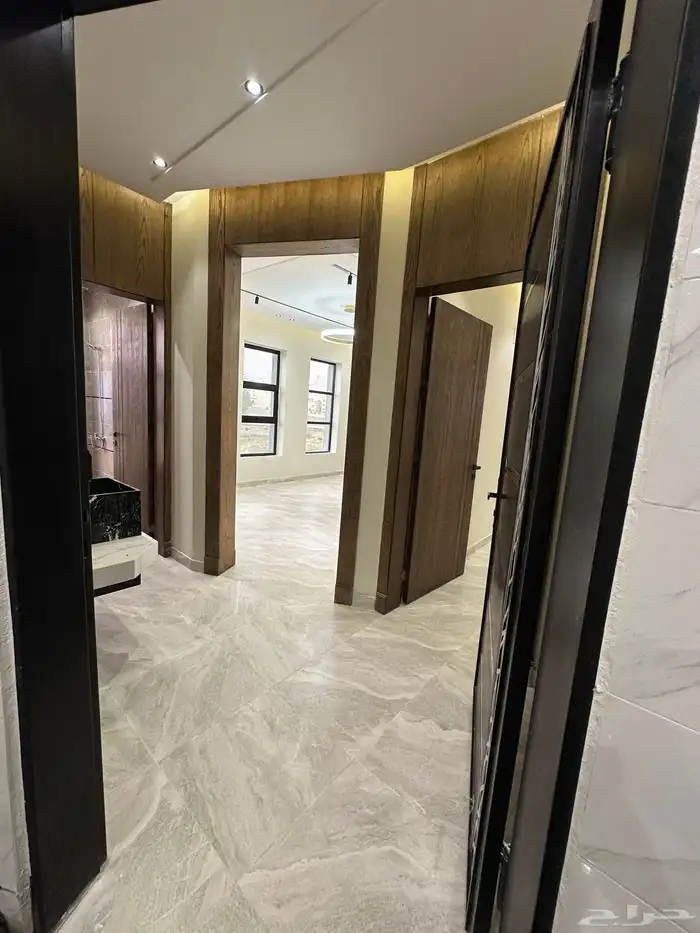 للبيع شقق تمليك ارضي و علوي مع سطح و مصعد ابها البديع 6