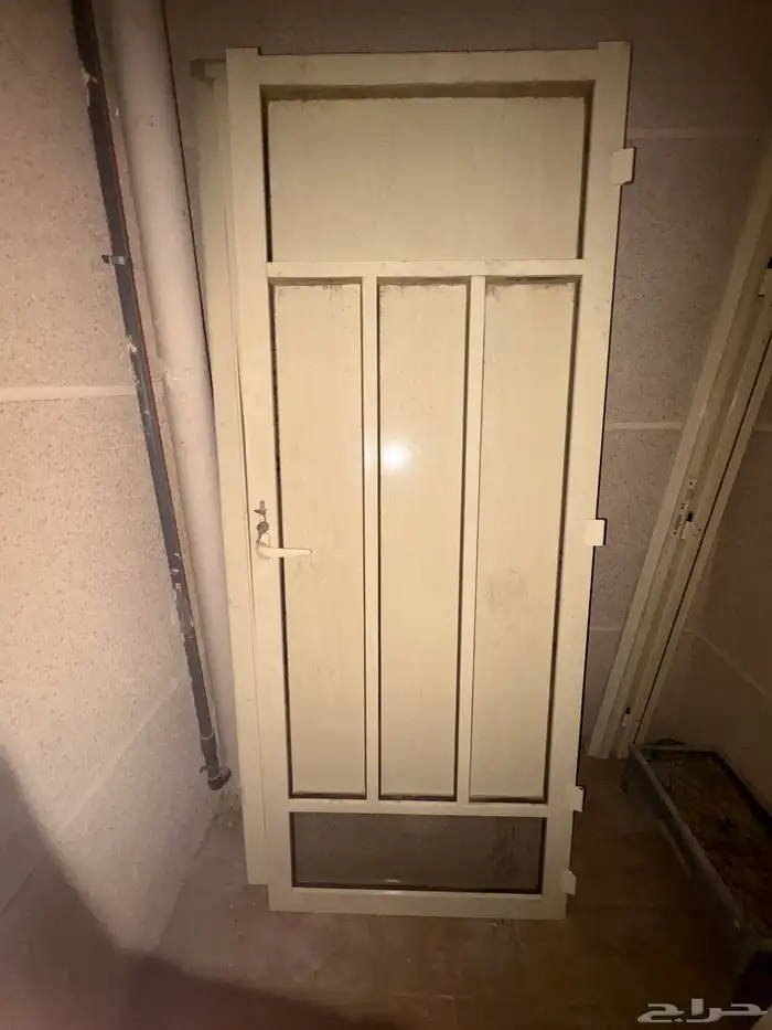 باب المنيوم 0