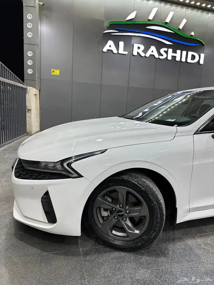 كيا K5 2022 لؤلؤي محرك كبير 2.5 لدى معرض(عبيد الرشيدي) 3