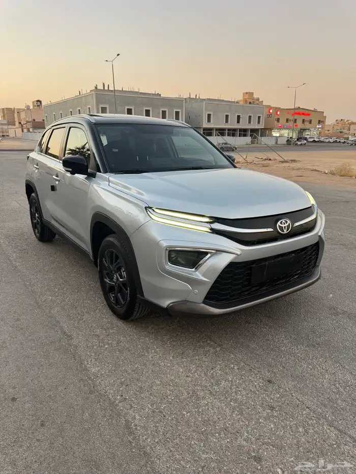 اوربان كروزر2025 5