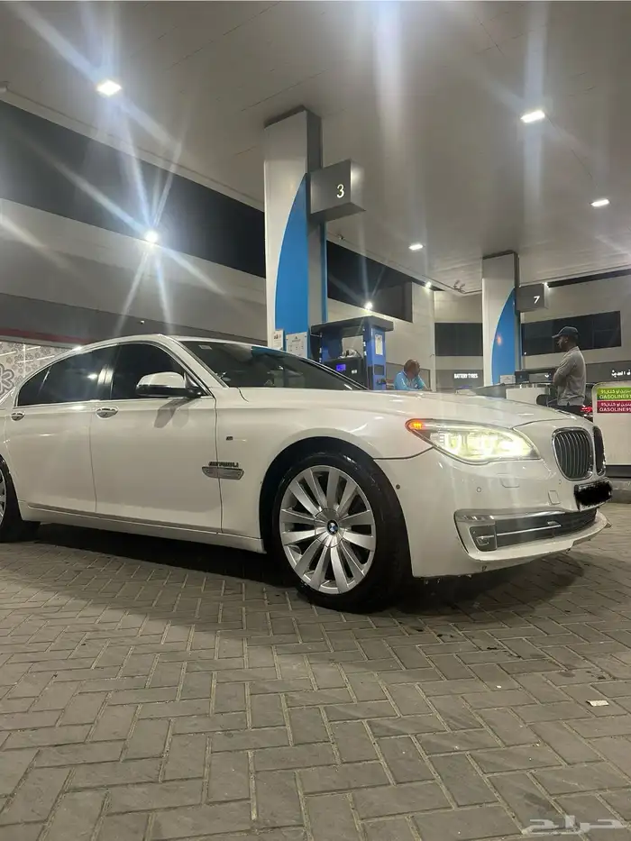 bmw 2015 series 7 بي ام دبلو الفئة السابعة 4