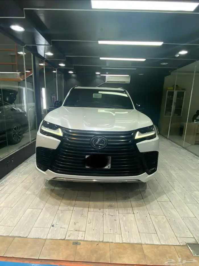تم البيع لكزس VIP - LX600 موديل 2023 بلاك اديشن 1