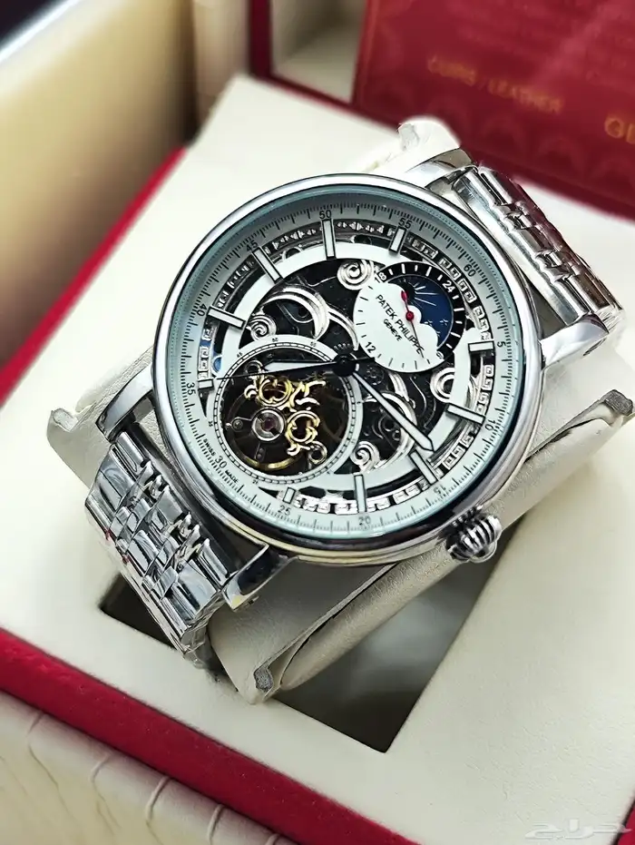 ساعات كوبي ماستر مع البكج والكيس سعر الحبة الوحدة 500 شامل 30