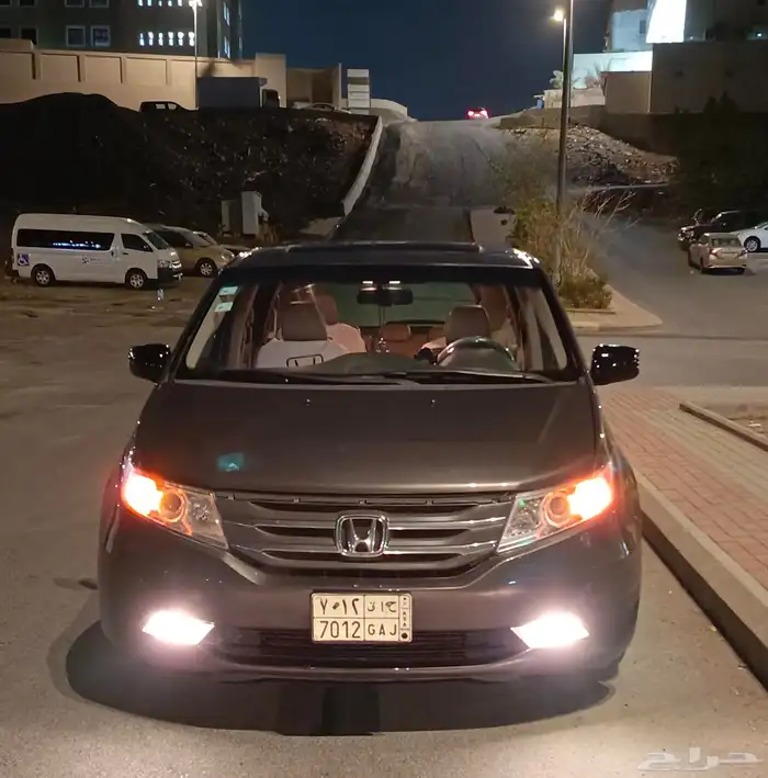 هوندا اوديسي 2013 نظيفة 4
