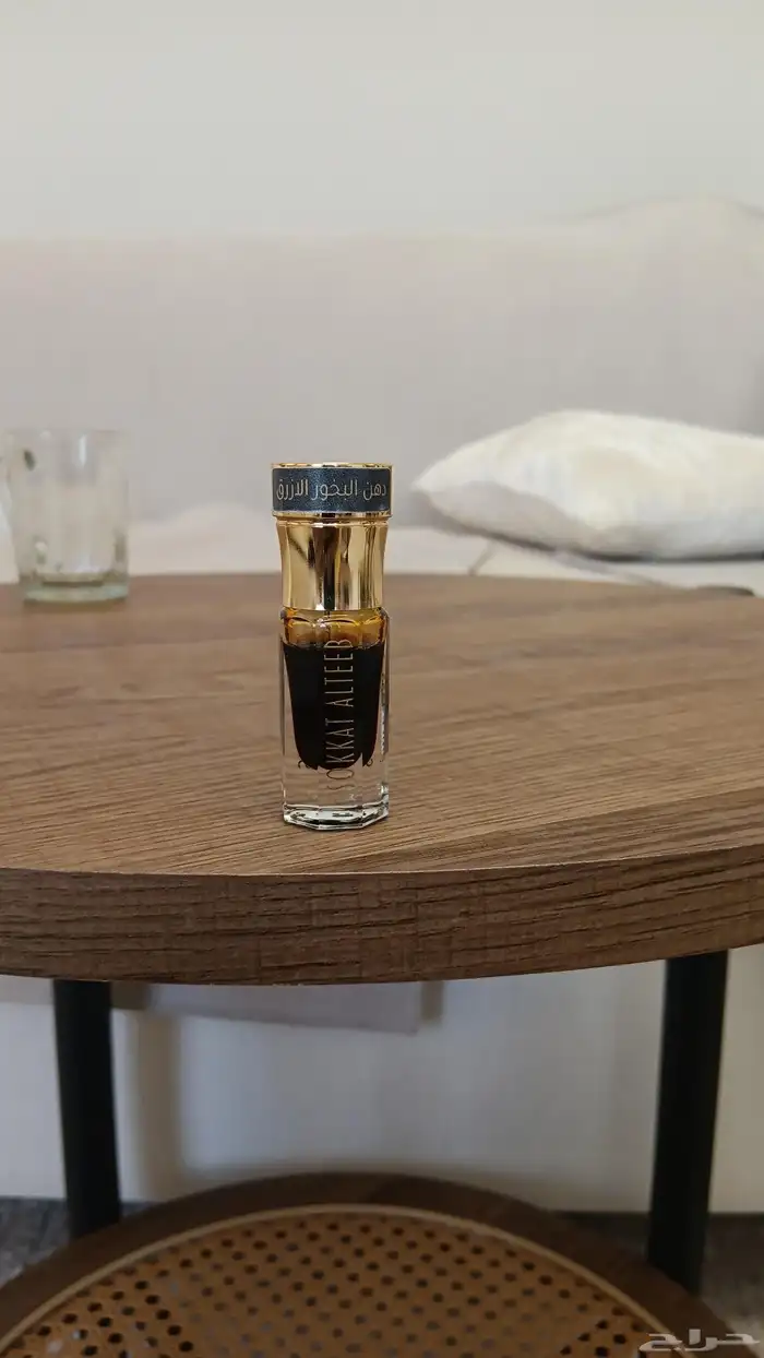 دهن عود البخور الأزرق حاد جدا 0