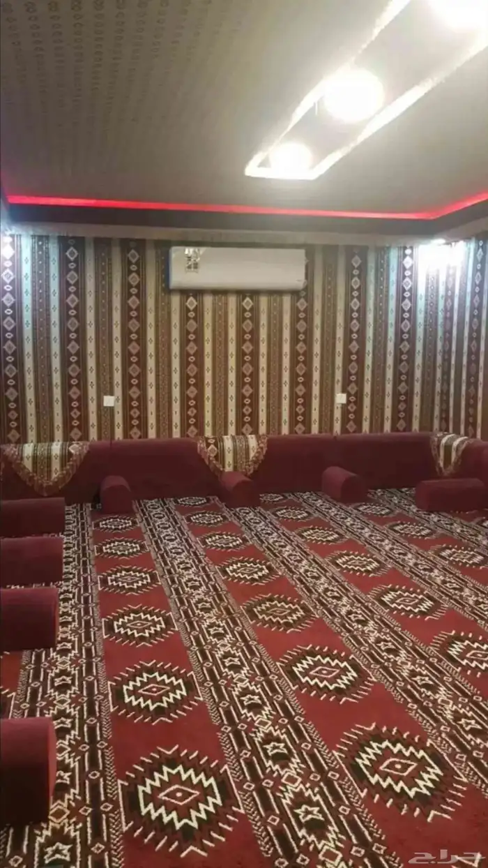 استراحه للايجار بالحرازات 12