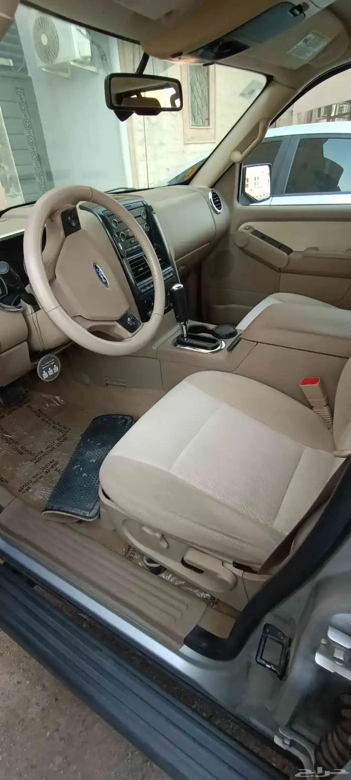 فورد اكسبلورر 2009 ممشى قليل 116000كلم 11