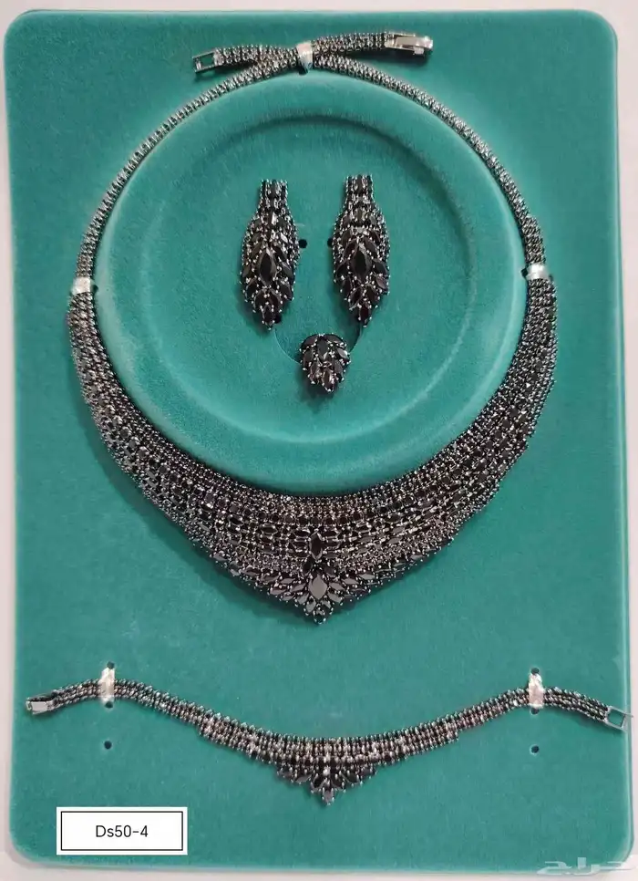 أطقم زركون أسود فاخرة بتصاميم عصرية ولمسة راقية  مثالية ه 9