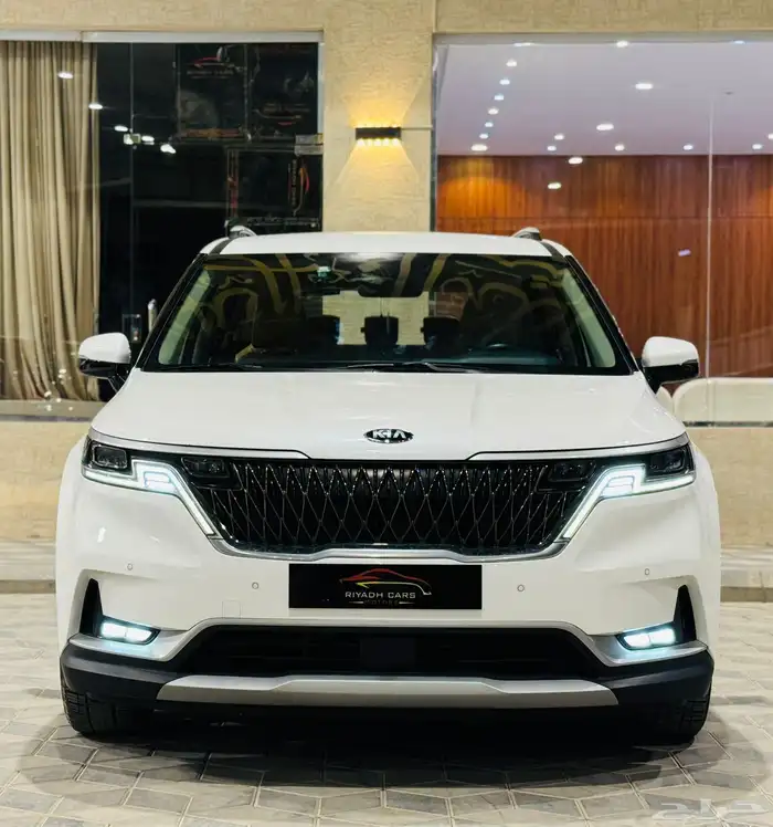 كيا كارنيفال 2021 ديزل (بحالة ممتازة) 2