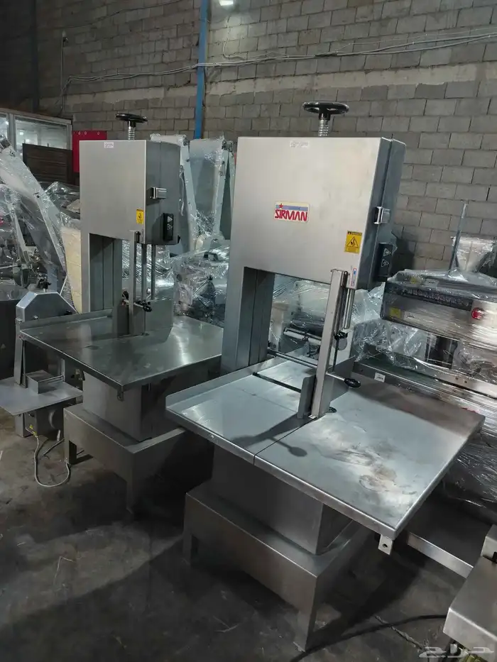 معدات مطاعم ومخابز وحلويات و كافيهات مستخدم   للتوا 5