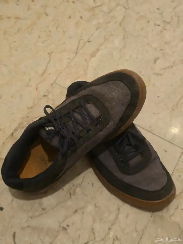 cat shoes good condition 50 riyal size 40m 1