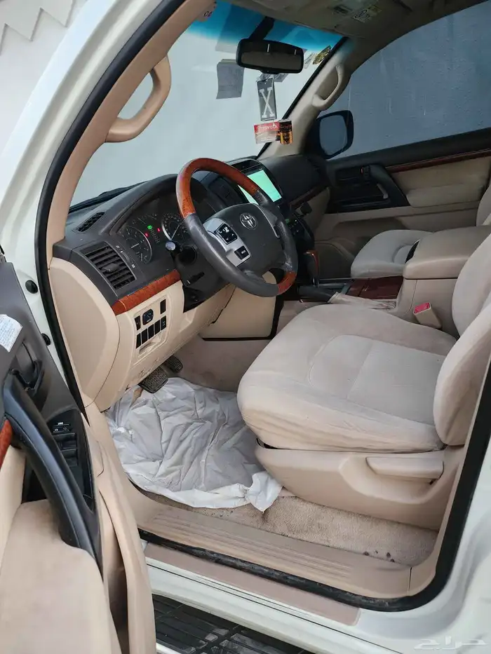 لاند كروزر 2015 v6 8