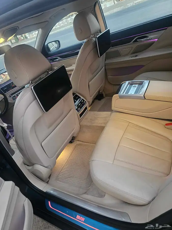 بي ام 730 9