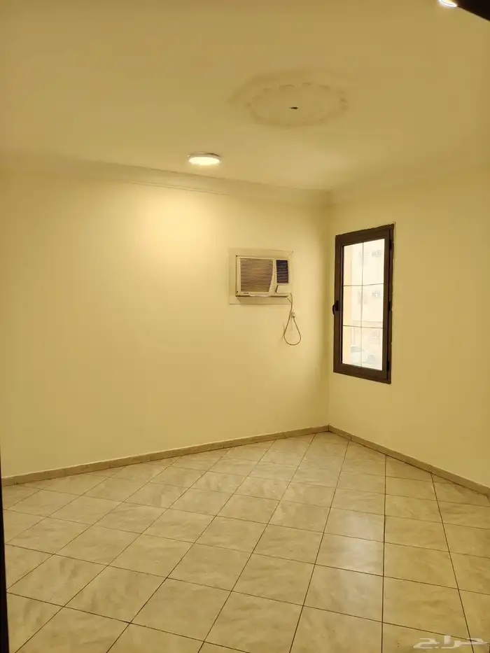 شقة 3 غرف وصالة بحي العريض 8