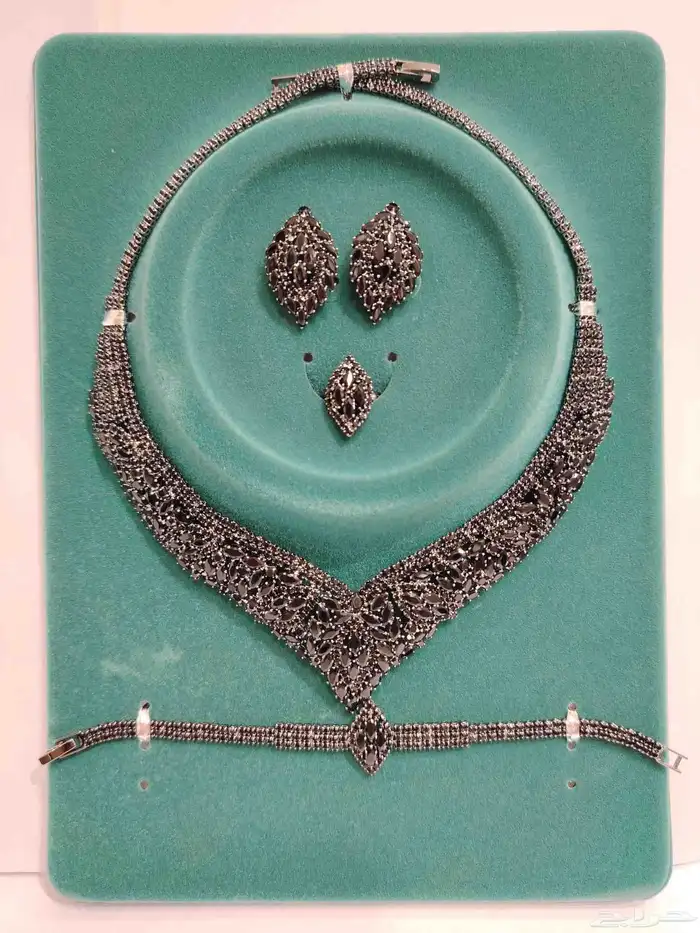 أطقم زركون أسود فاخرة بتصاميم عصرية ولمسة راقية  مثالية ه 13