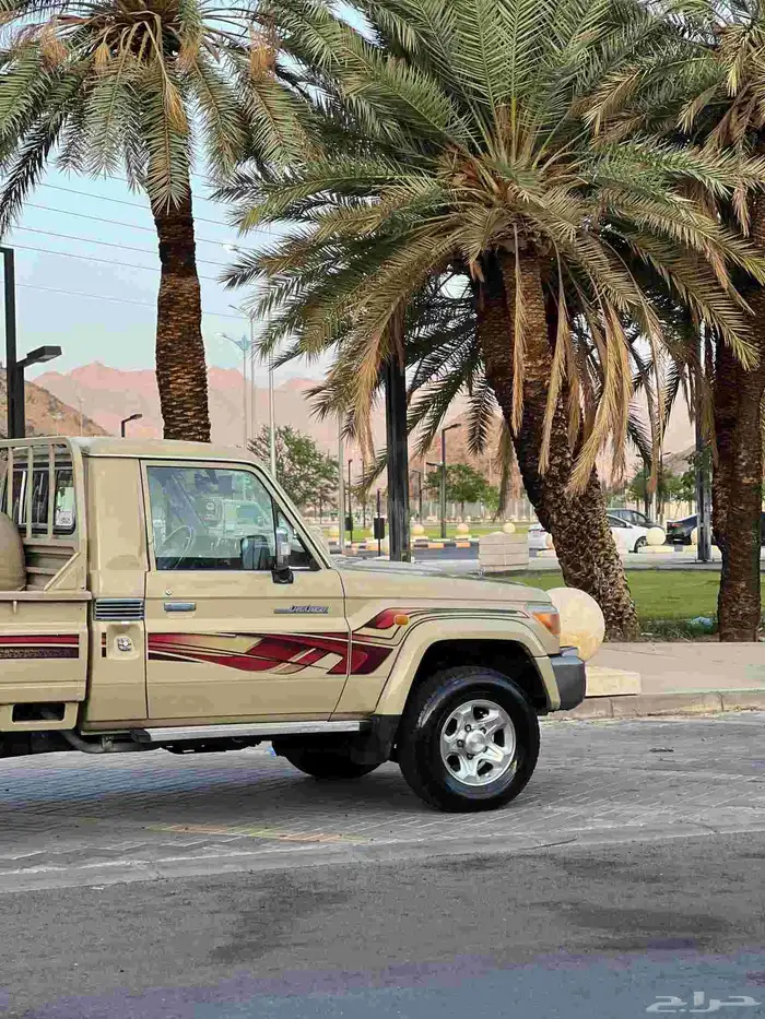 تويوتا شاص فل كامل بريمي نظيف جدا 2012 14