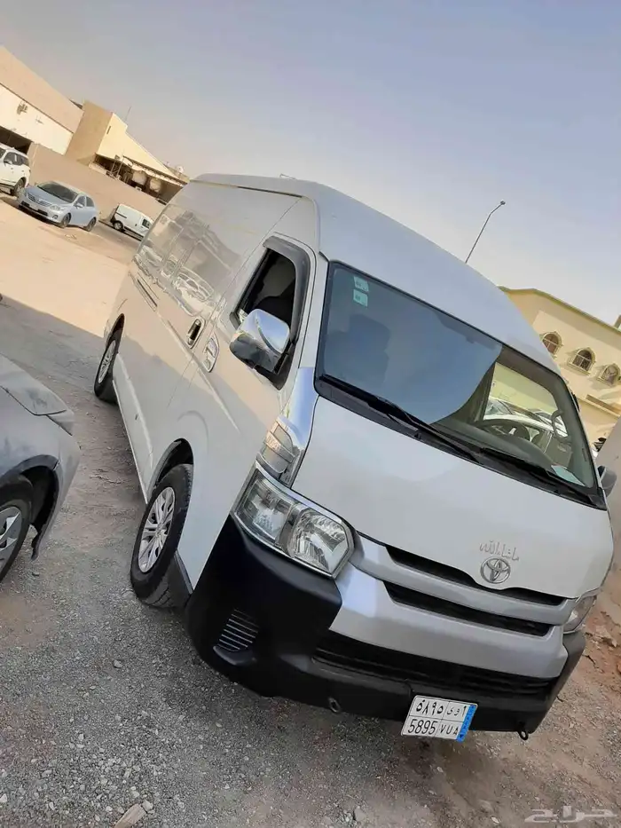 باص فإن بضاعة بنزيم موديل 2014 للبيع 0