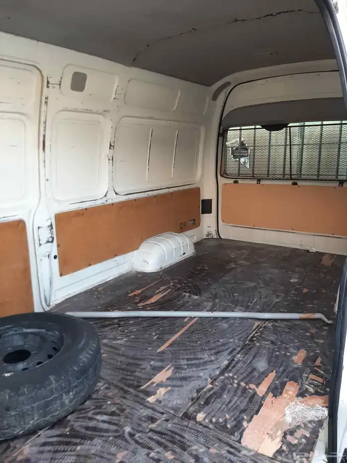 باص فإن بضاعة بنزيم موديل 2014 للبيع 14