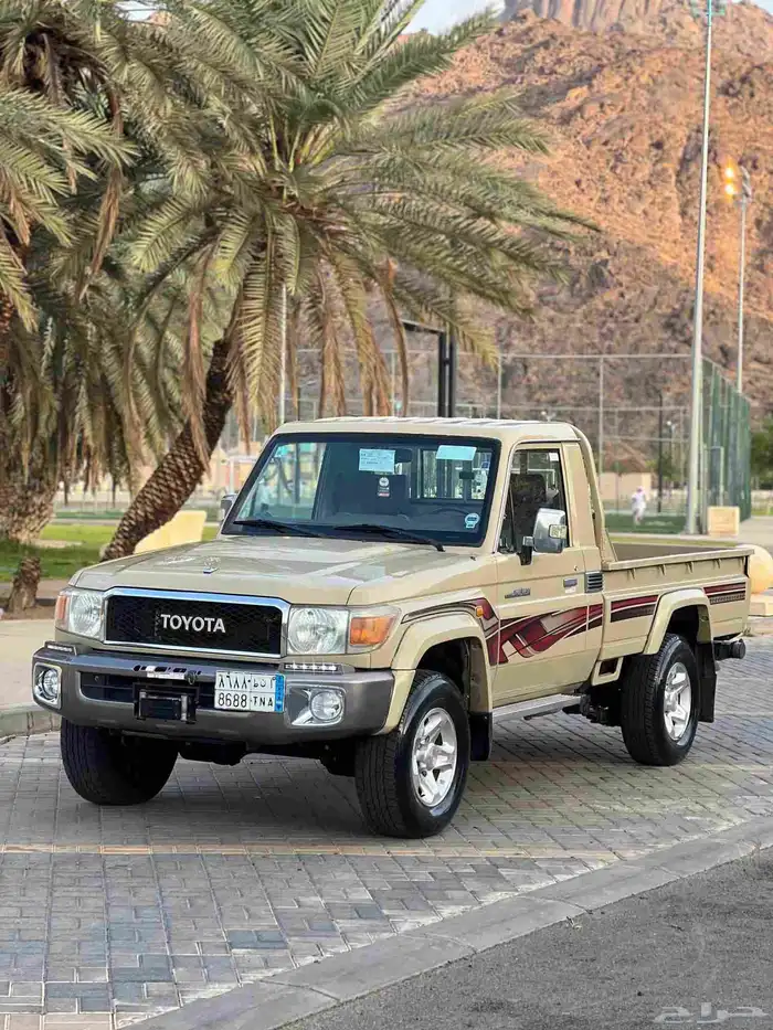 تويوتا شاص فل كامل بريمي نظيف جدا 2012 0