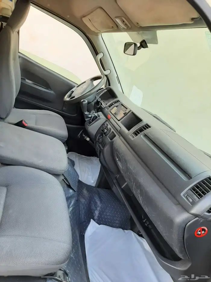 باص فإن بضاعة بنزيم موديل 2014 للبيع 13