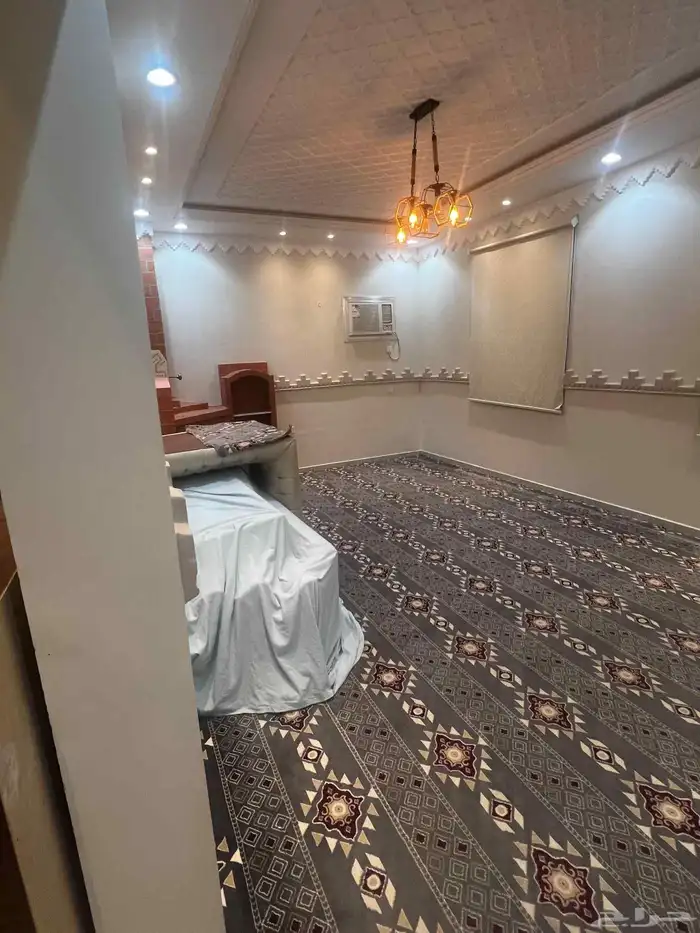 دور وروف فاخر للإيجار السنوي بحي الإسكان خميس مشيط 6